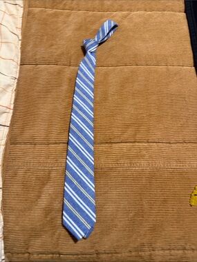 Like new Weekend Casual Blue Striped Men's Tie